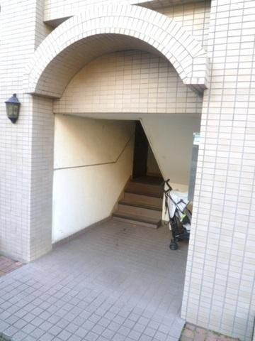 エントランス　★お問い合わせはタウンハウジングまで★