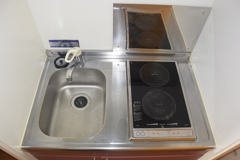 キッチン　ラジエントヒーターで安全です!!