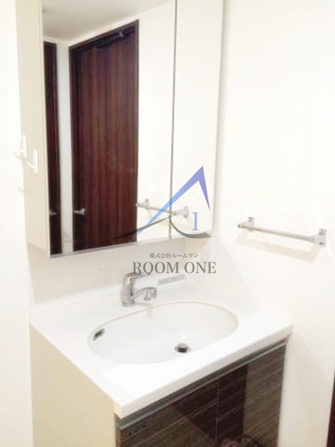 洗面設備　洗面台です。