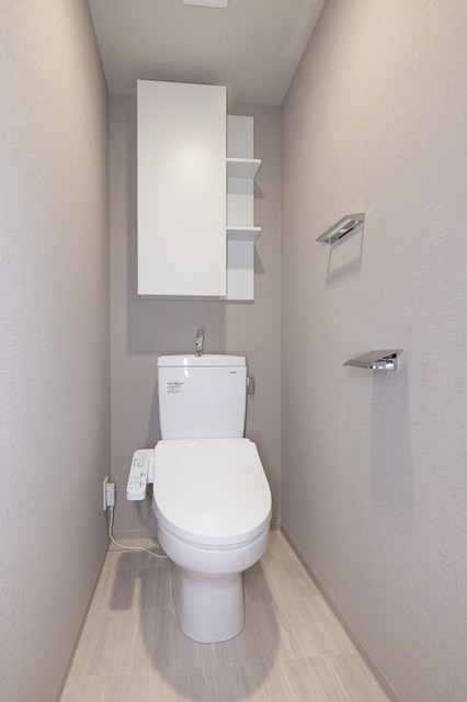 トイレ　※写真は同タイプ住戸です。