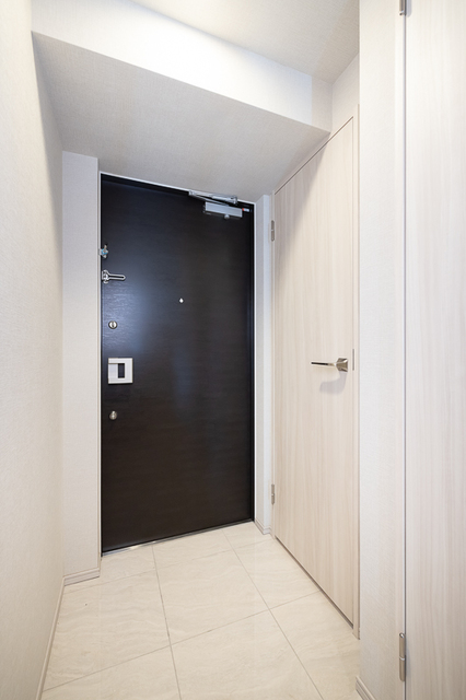 玄関　※写真は同タイプ住戸です。