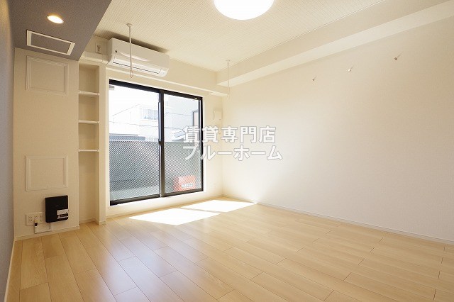 その他　別角度からの洋室です！