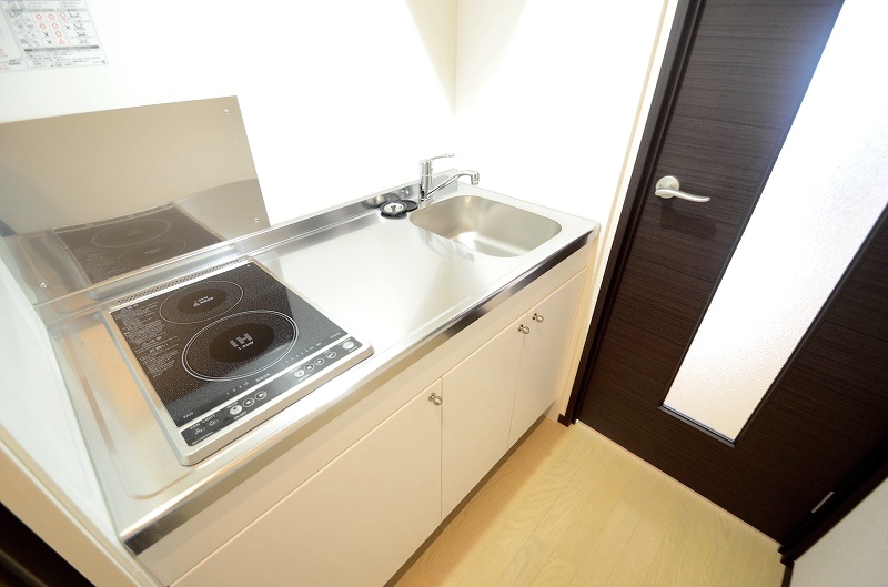 キッチン　設備仕様については異なる場合がございます。