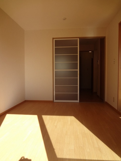 居室・リビング　※別号室参考写真