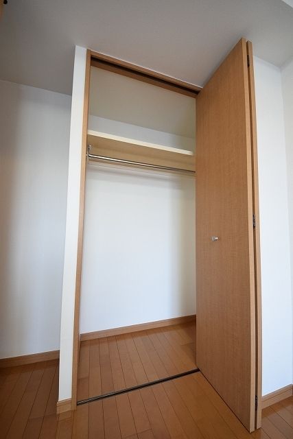 収納　★6.6帖の洋室の収納です★