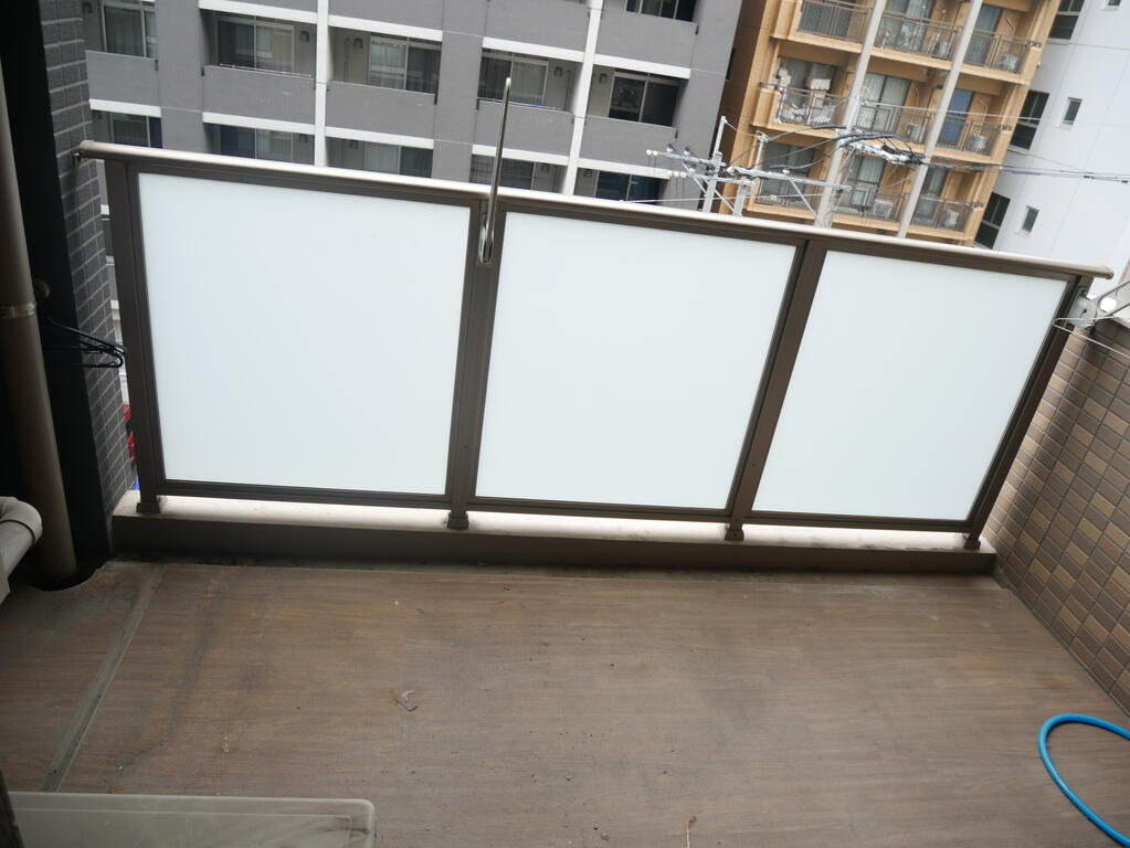 バルコニー　※同タイプの参考画像です。