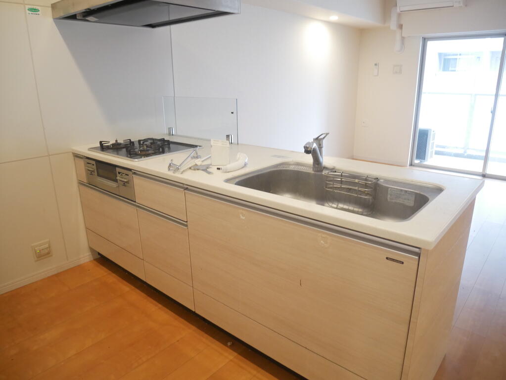 キッチン　※同タイプの参考画像です。