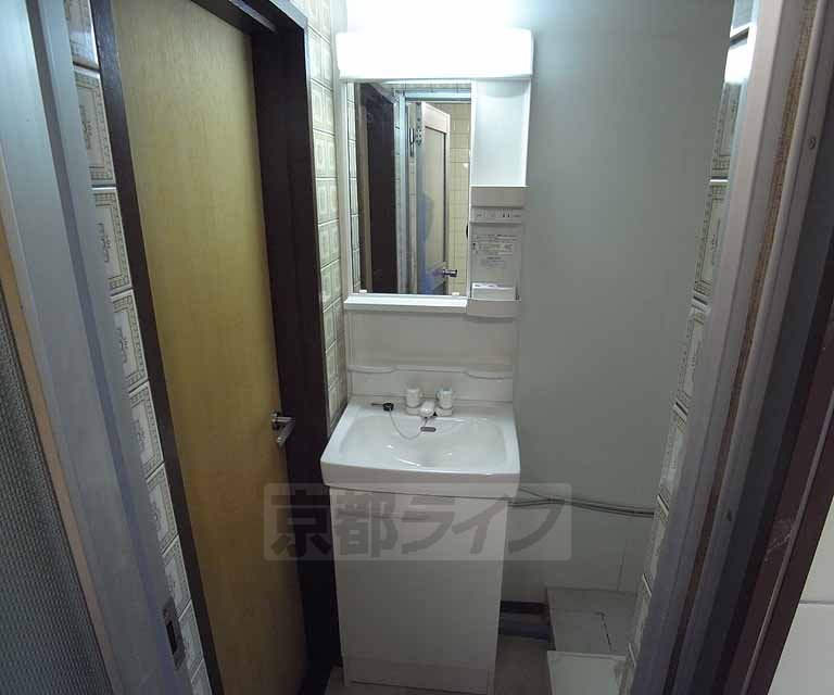 洗面設備　洗面台です。