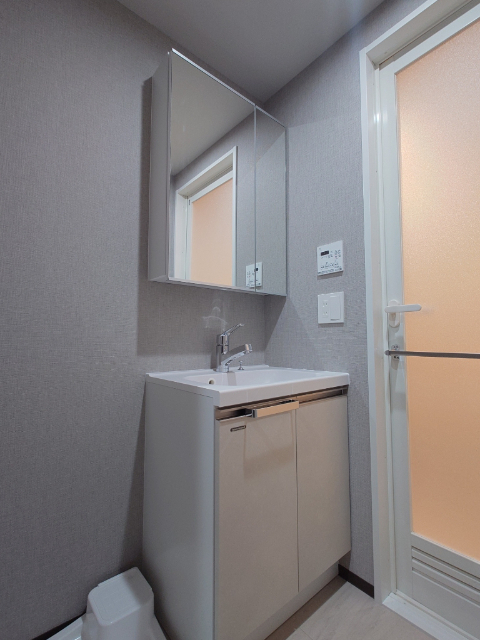 洗面設備　同タイプ