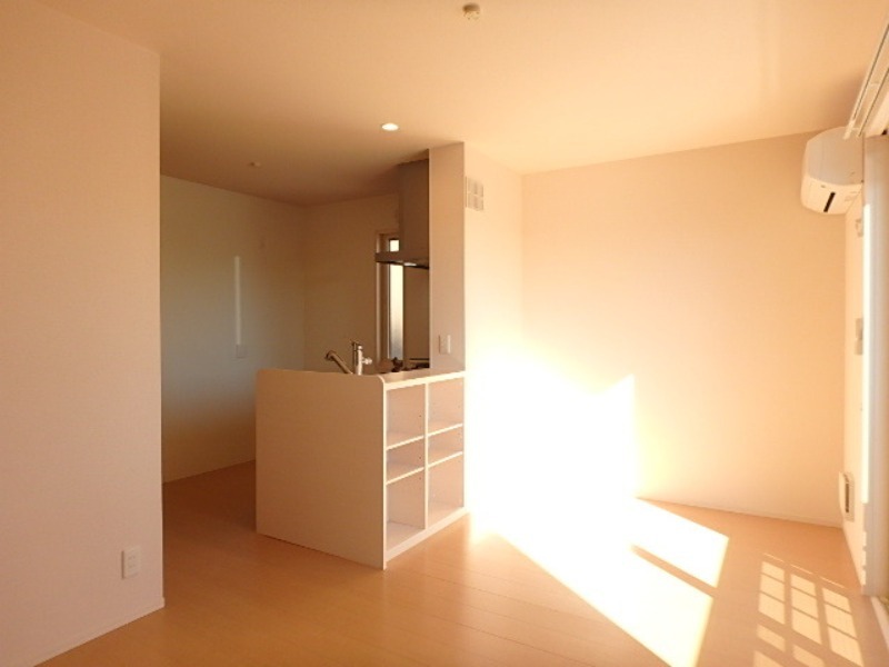 居室・リビング　図面と現状に相違がある場合には現状を優先