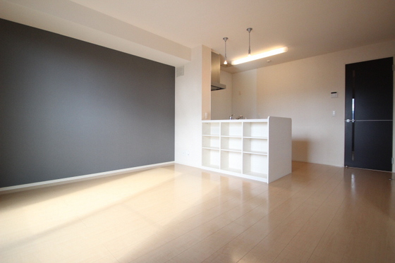 居室・リビング　※別部屋の写真です。