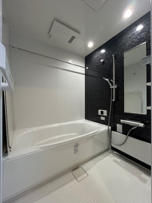 バス・シャワールーム　PINO SOLANA　風呂