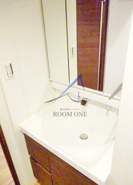 洗面設備　洗面台です。