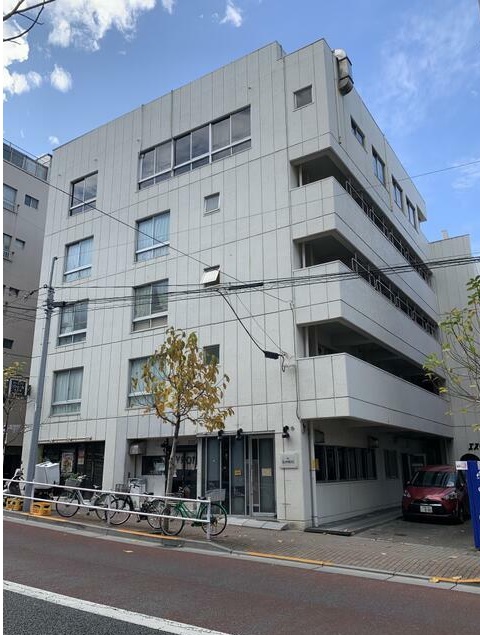 建物外観　落ち着いた雰囲気の外観です