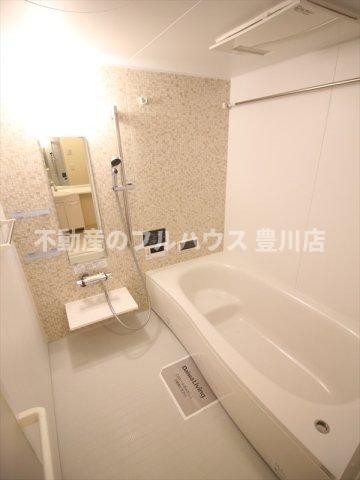 バス・シャワールーム　写真は同型別室