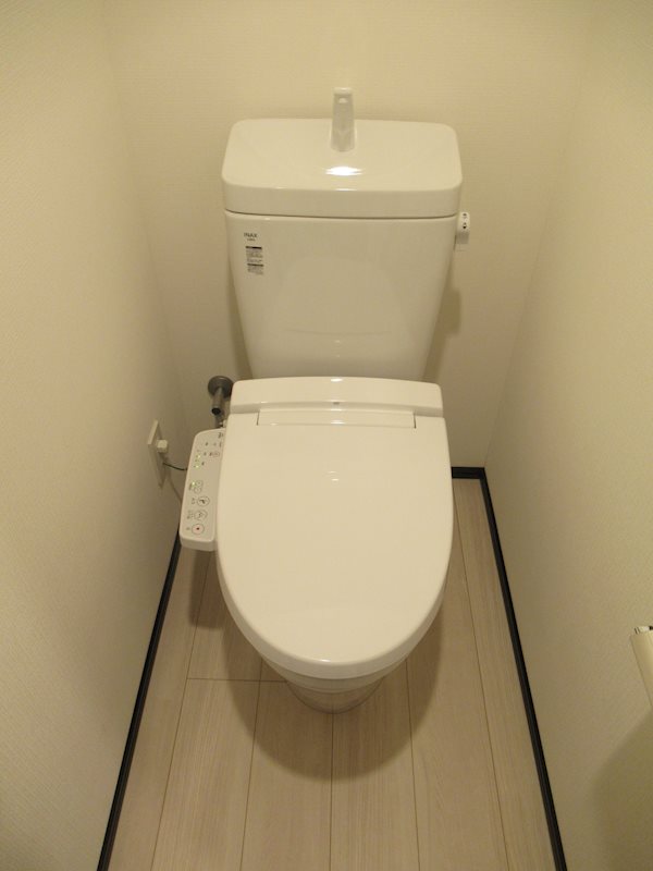 トイレ　落ち着いたトイレです