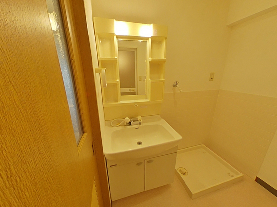 洗面設備　※別部屋の写真です