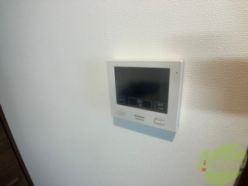セキュリティ　ＴＶモニター付インターホンです。来客者の顔が見えるので安心！