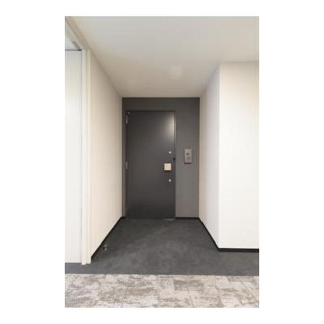 玄関　※写真は同タイプ住戸です。