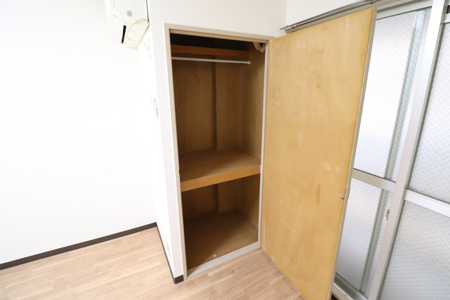 収納　クローゼット