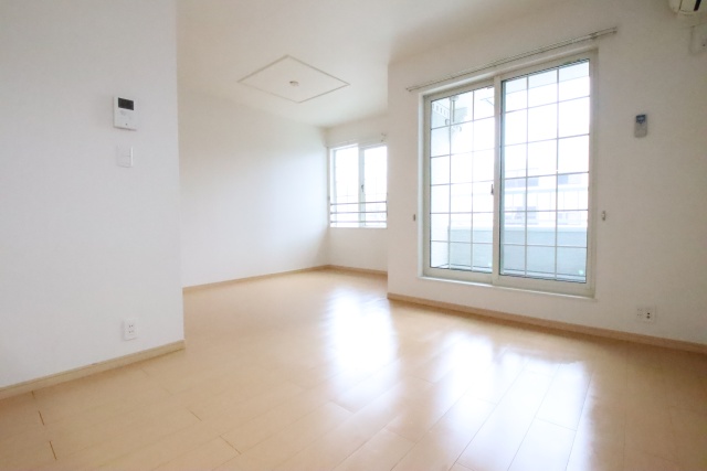 居室・リビング　※別室の参考写真の為、現況優先です。