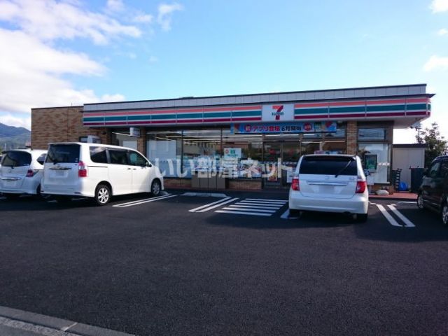 コンビニ　セブンイレブン 長野大豆島店（コンビニ）まで795m