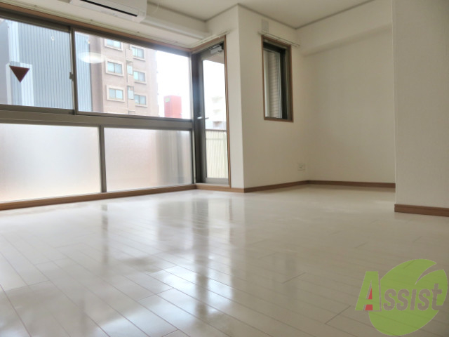 居室・リビング　広くてキレイなＬＤＫが広がっていて、充実した生活が送れそう。