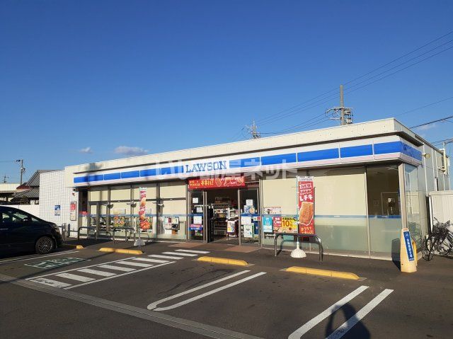 コンビニ　ローソン 鈴鹿河田店（コンビニ）まで717m