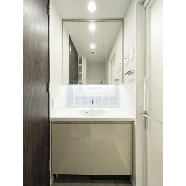 洗面設備　使いやすい独立洗面台☆