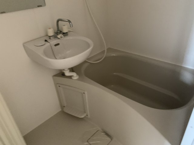 バス・シャワールーム　落ち着く空間のバスルーム♪