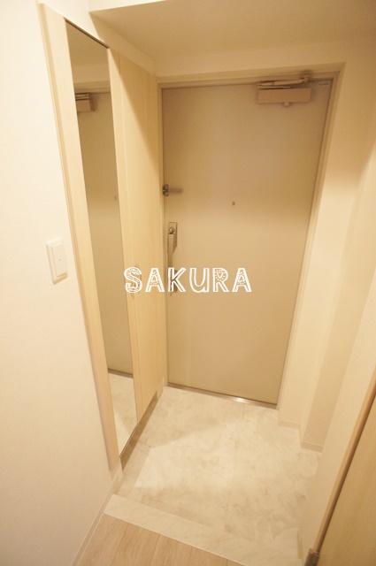 玄関　収納豊富なシューズボックスです♪