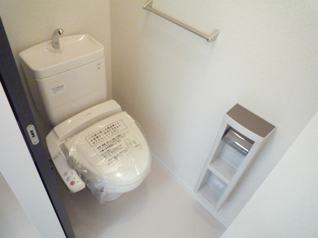 トイレ　※写真は101号参照