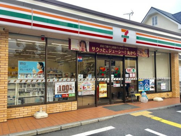 コンビニ　セブンイレブン 近江八幡駅南店（コンビニ）まで402m