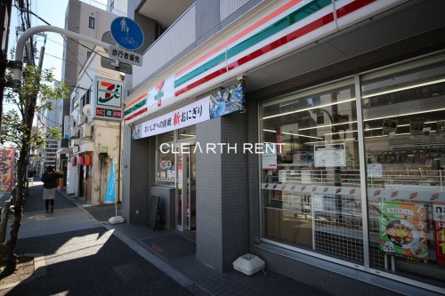 コンビニ　セブンイレブン 江東毛利1丁目店（コンビニ）まで405m