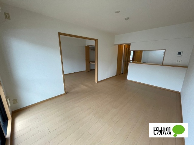 居室・リビング　リビング