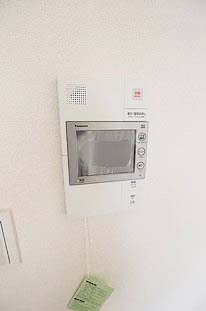 セキュリティ　★モニター付きインターホンで来客時も安心★