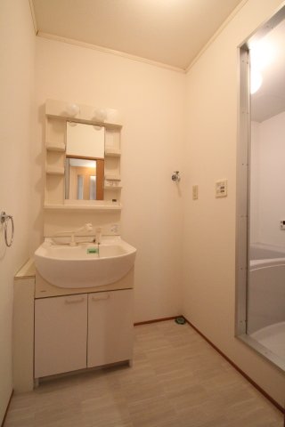 洗面設備　広い洗面スペース