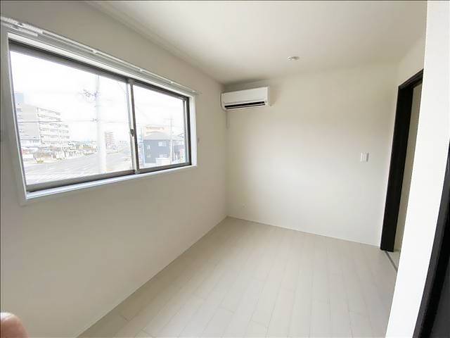 その他設備　エアコンも備え付けです。