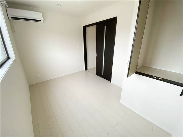 その他部屋・スペース　４．８帖のお部屋です。エアコン付きです。