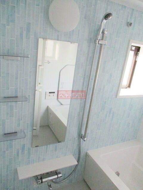 バス・シャワールーム　洗面