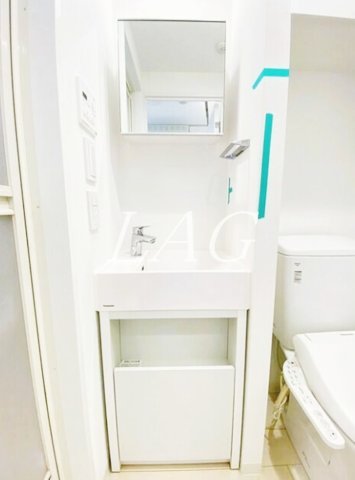 洗面設備　洗面台です。