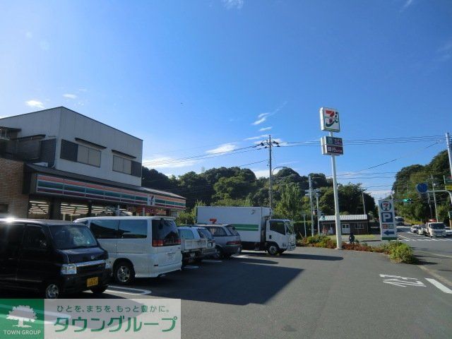 コンビニ　セブンイレブン（コンビニ）まで443m