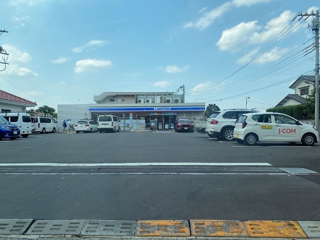 コンビニ　ローソン立川柏町店（コンビニ）まで95m