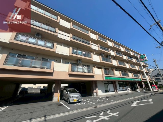 建物外観　外観は落ち着いています