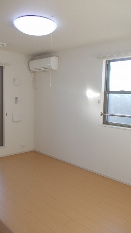 居室・リビング　図面と現状に相違がある場合には現状を優先