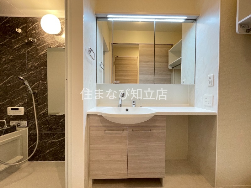 洗面設備　同型別部屋写真
