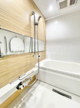 バス・シャワールーム　同メーカー施工例参考イメージ画像