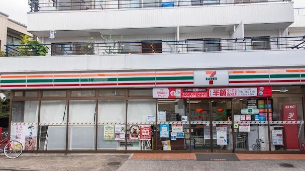 コンビニ　セブンイレブン渋谷富ヶ谷2丁目店（コンビニ）まで126m