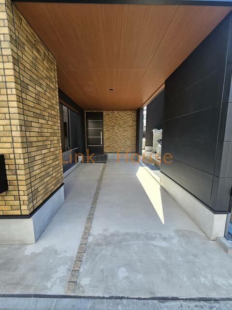 駐車場　エントランス