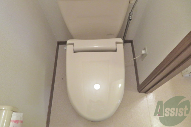 トイレ　シンプルでオーソドックスなトイレは使いやすいですね。